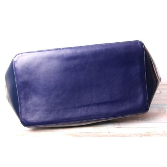 Tommy Bahama CLEAR BLUE PLASTIC LEATHER HANDLES BOTTOM TOTE SHOULDER BAG HANDBAG - Picture 7 of 10